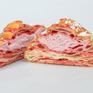 STRAWBERRY ARTISAN CROISSANT