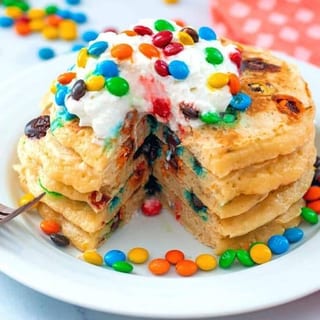 M&M PANCAKES