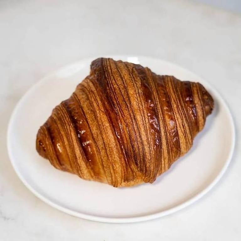 Flaky Croissant Delights: Breakfast and Brunch Favorites