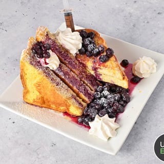 BLUEBERRIES FRENCH TOAST